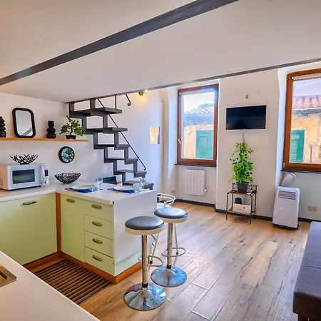 Center Apartment *