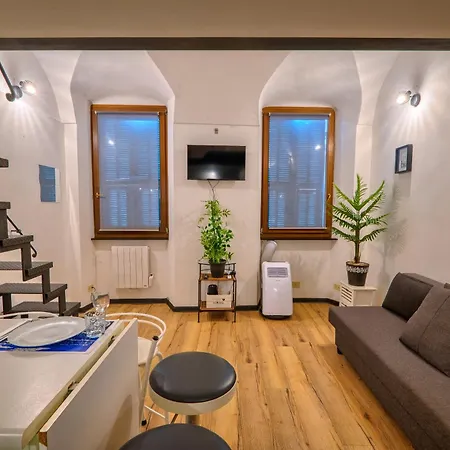 Apartment Center *